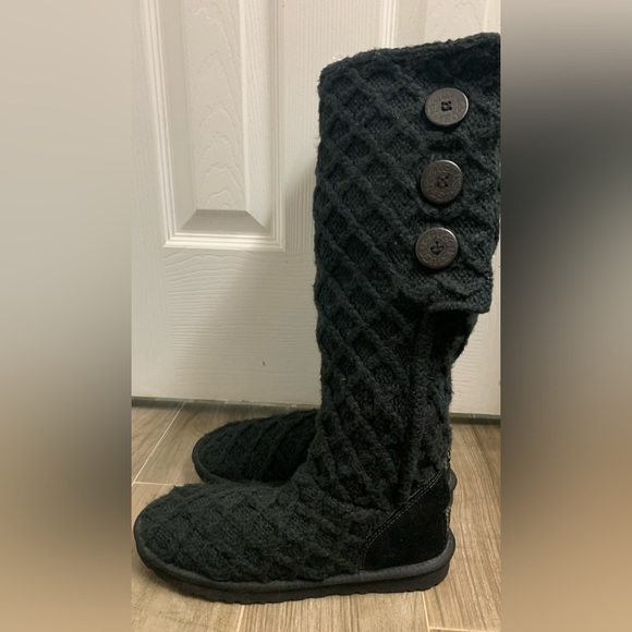 Ugg Australia Women’s Sweater Cardy Knit Boots - Size 9 - Picture 2 of 9